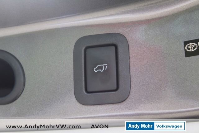 Used 2014 Toyota Highlander Limited Platinum FWD image 13