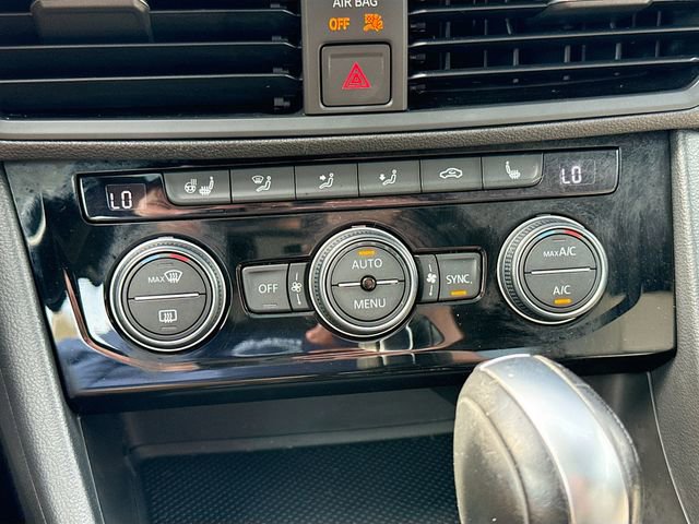 Used 2019 Volkswagen Jetta R-Line w/ R-Line Cold Weather Package image 17