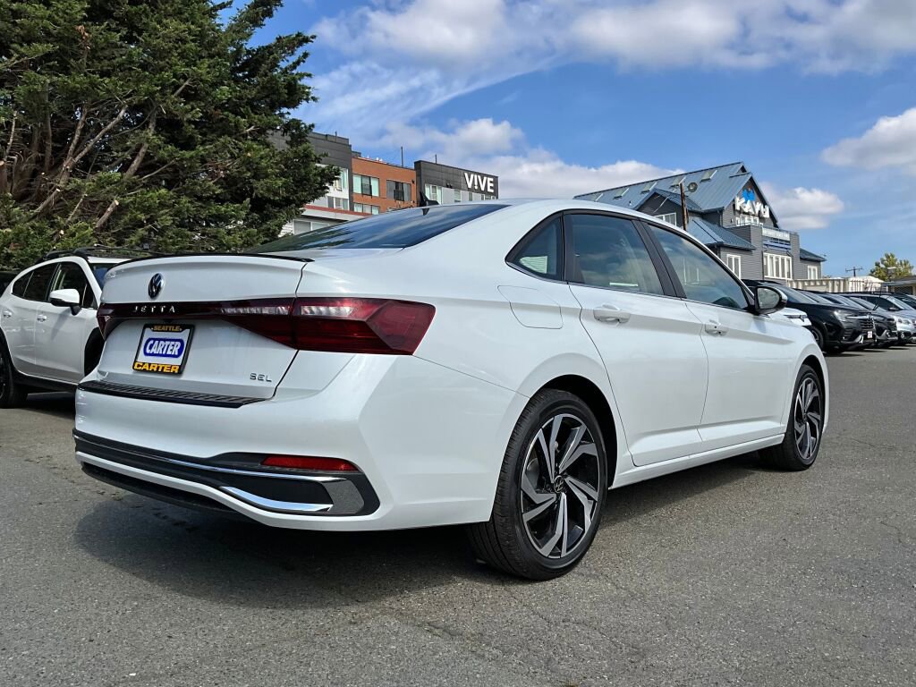 New 2025 Volkswagen Jetta SEL image 8