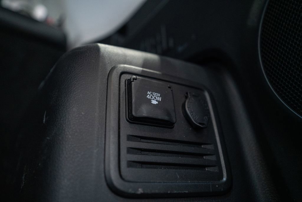 Used 2016 Toyota 4Runner Limited image 39