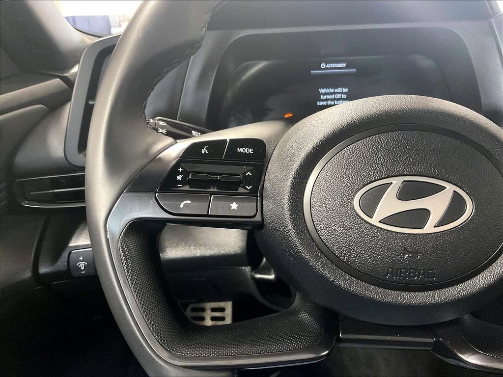 Certified 2025 Hyundai Elantra Sport FWD image 22