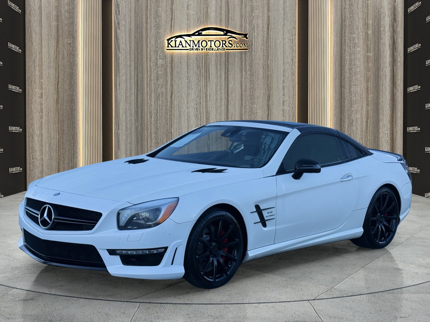 Used 2015 Mercedes-Benz SL 63 AMG image 3