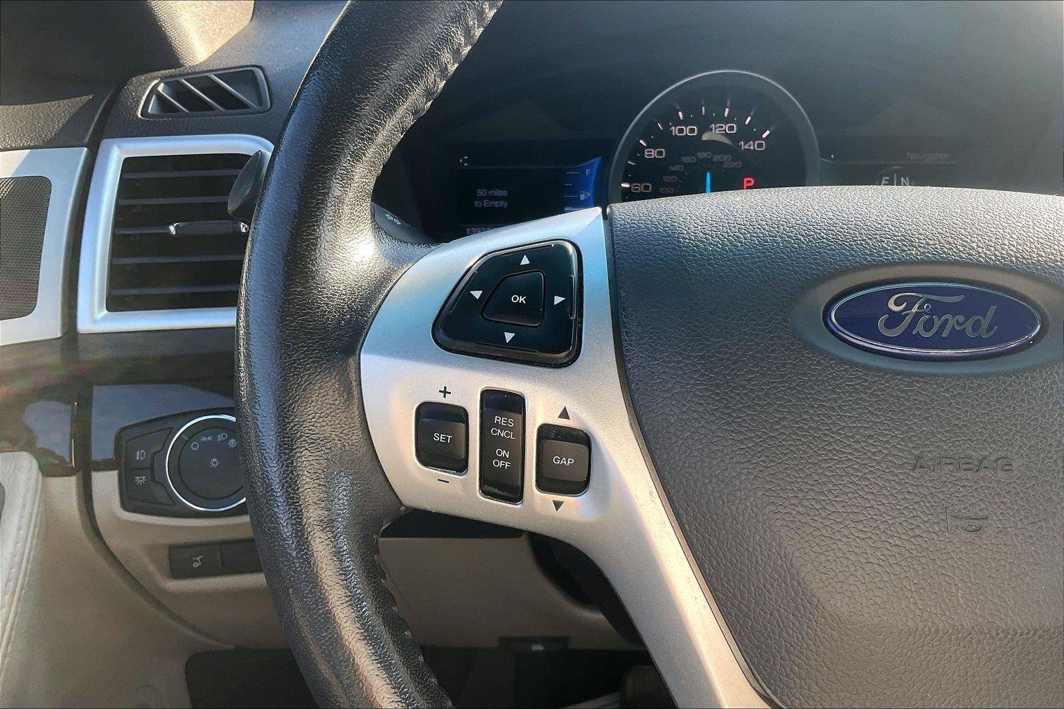 Used 2015 Ford Explorer Limited w/ Equipment Group 301A AWD/4WD image 19