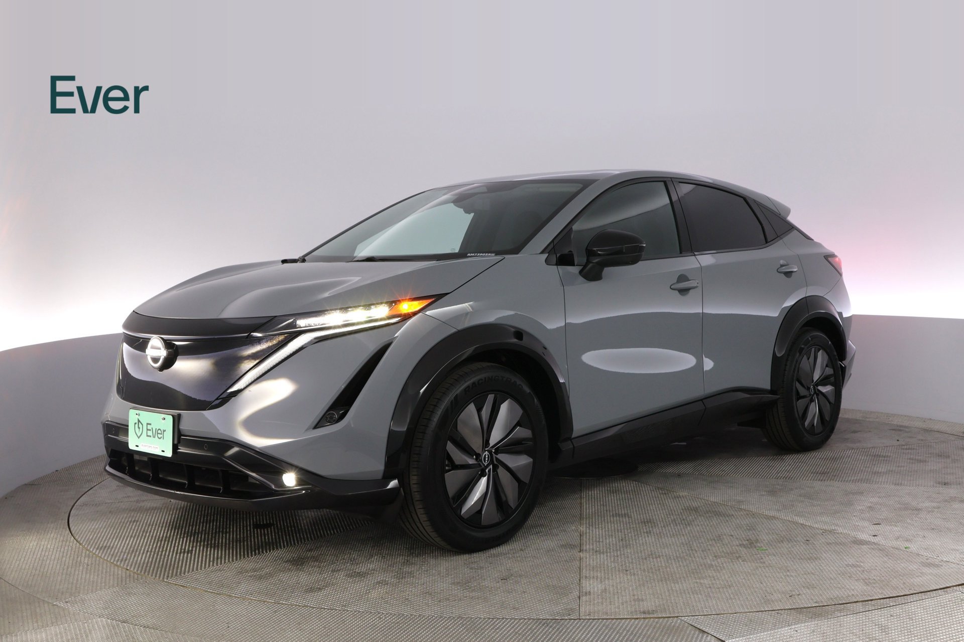Used 2024 Nissan Ariya AWD image 2
