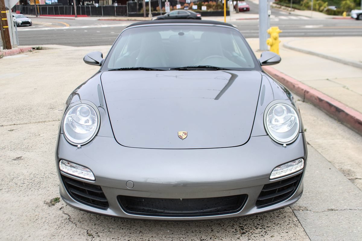 Used 2010 Porsche 911 Carrera S RWD image 9