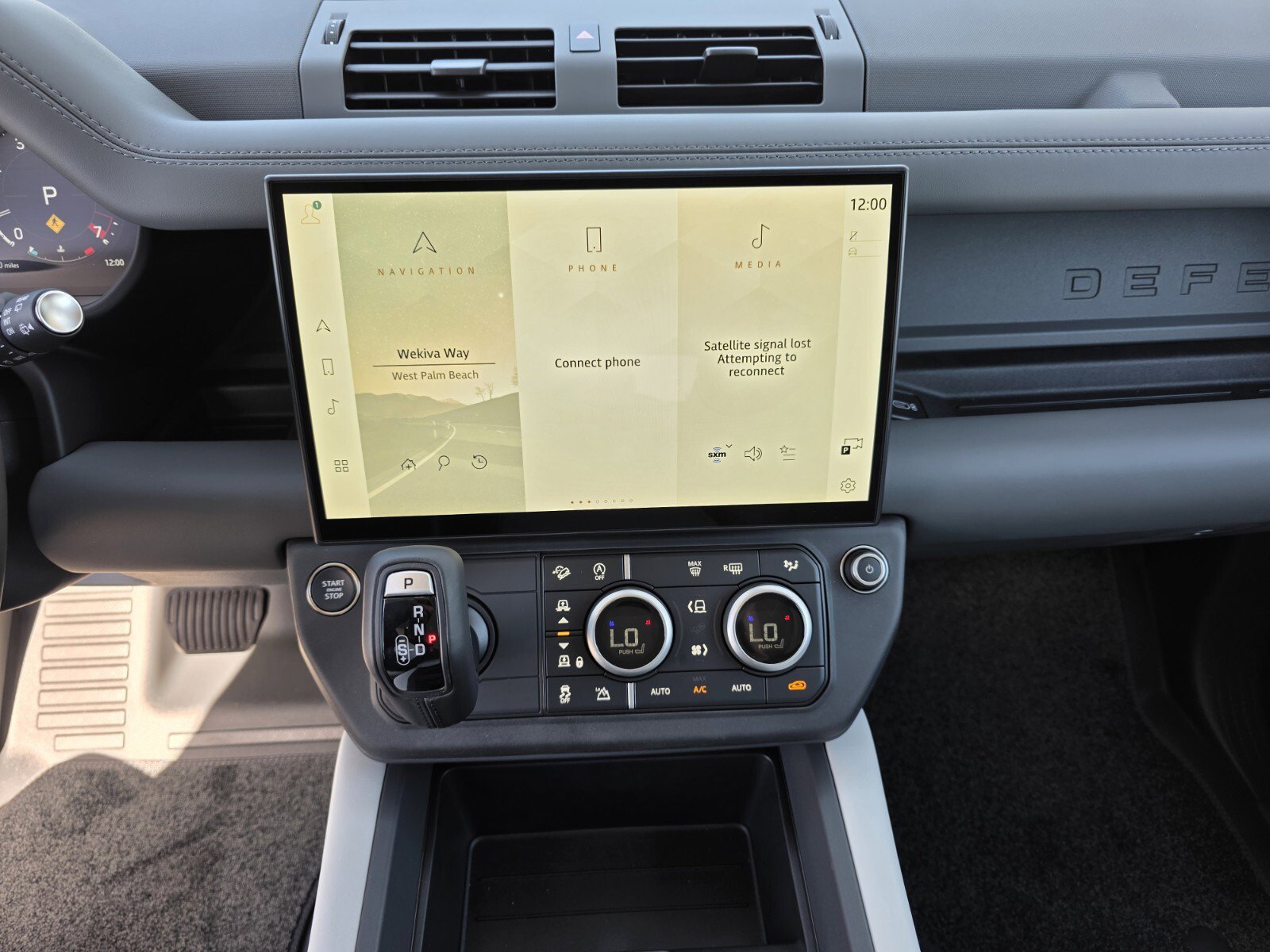 Used 2026 Land Rover Defender 110 S image 16