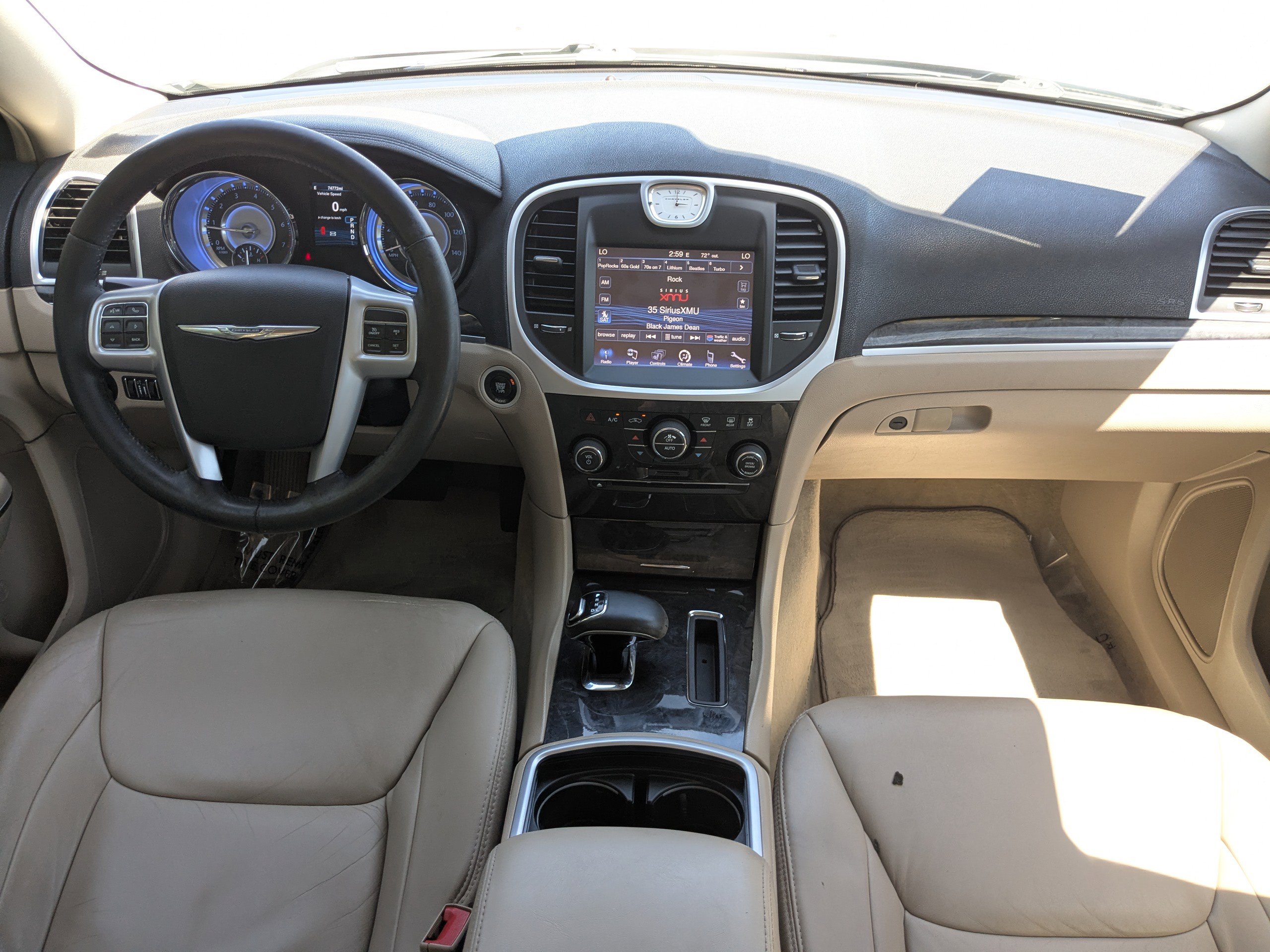 Used 2014 Chrysler 300 image 13