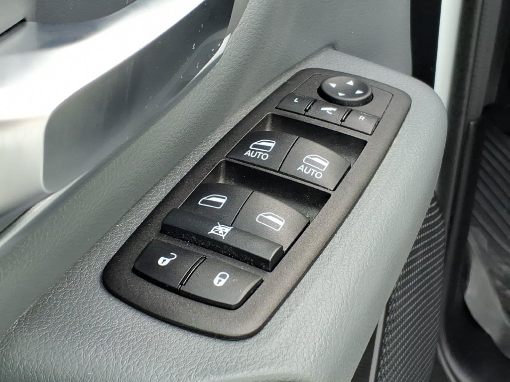 Certified 2023 RAM 1500 Big Horn AWD/4WD image 13