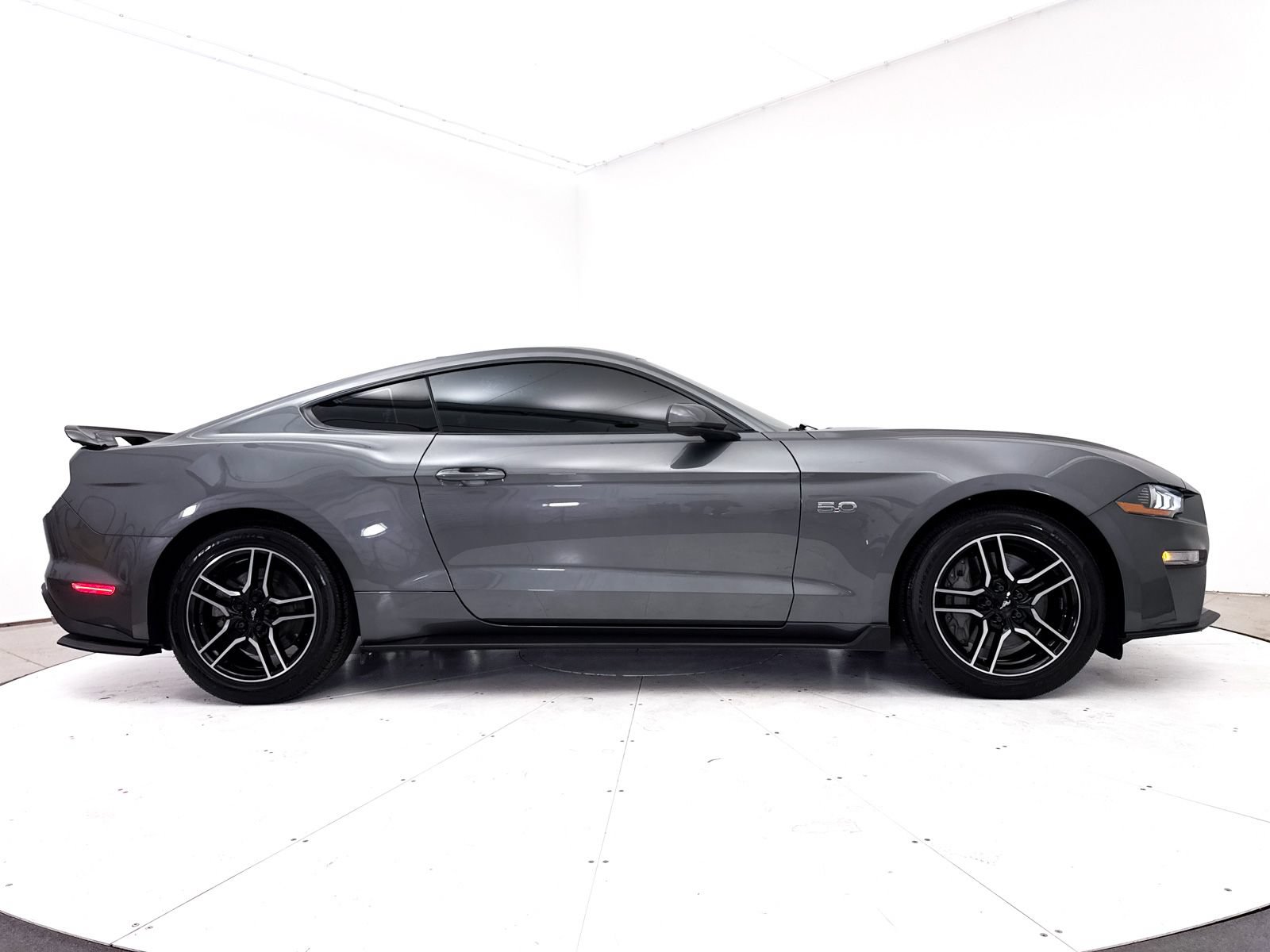 Used 2021 Ford Mustang GT RWD image 31