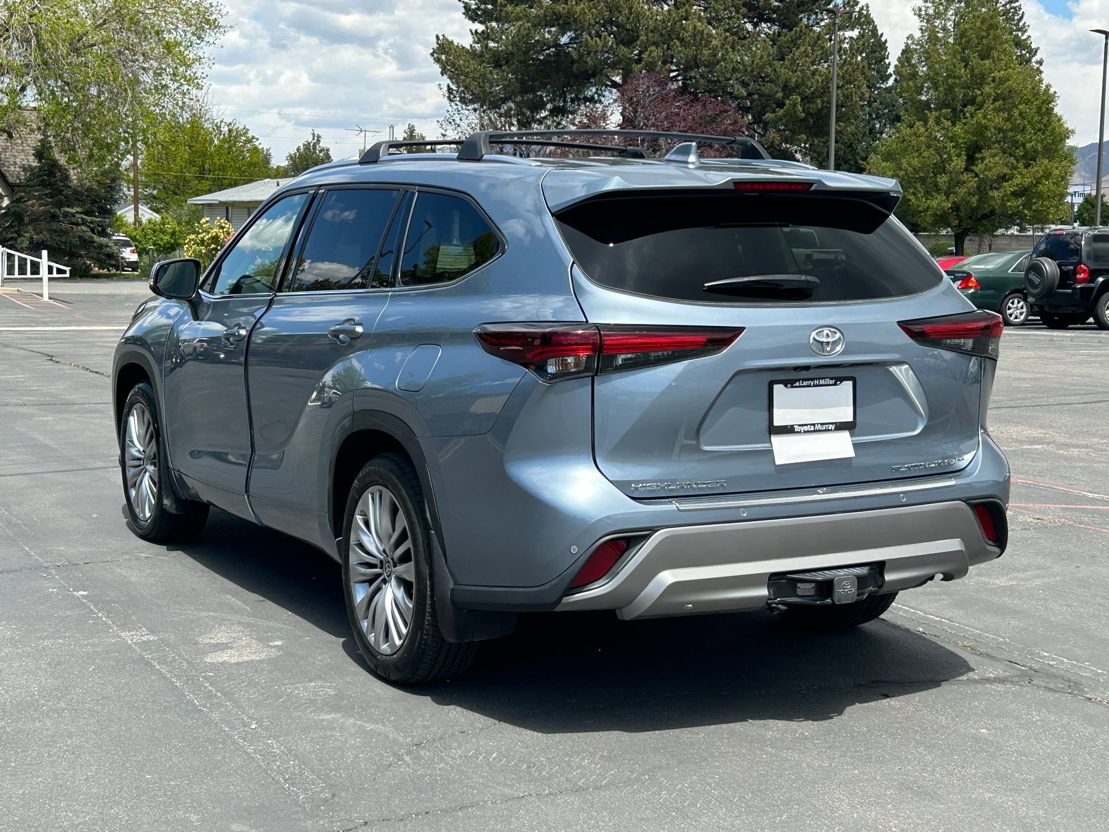 New 2024 Toyota Highlander Platinum AWD/4WD image 3