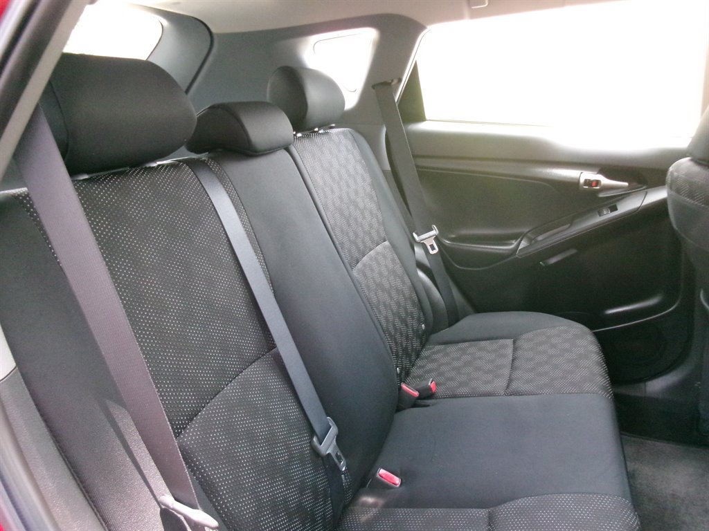 Used 2009 Pontiac Vibe w/ Preferred Package FWD image 22