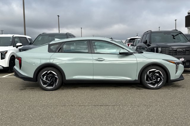 New 2027 Kia K4 EX FWD image 3