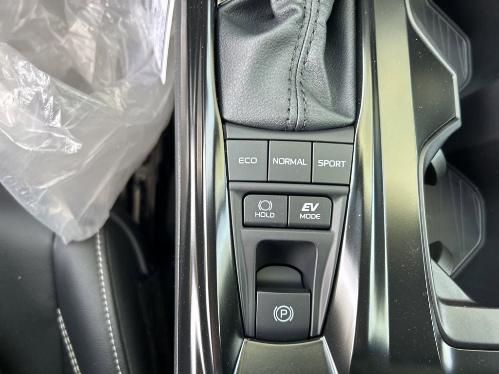 New 2026 Toyota Camry SE FWD image 7