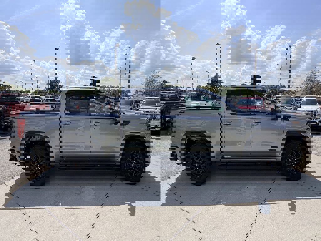 New 2026 GMC Sierra 1500 Elevation w/ LPO, Elevation Black Package image 4