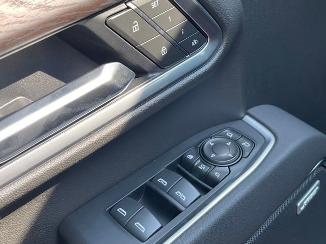 New 2026 GMC Sierra 2500 SLT w/ SLT Premium Package image 17