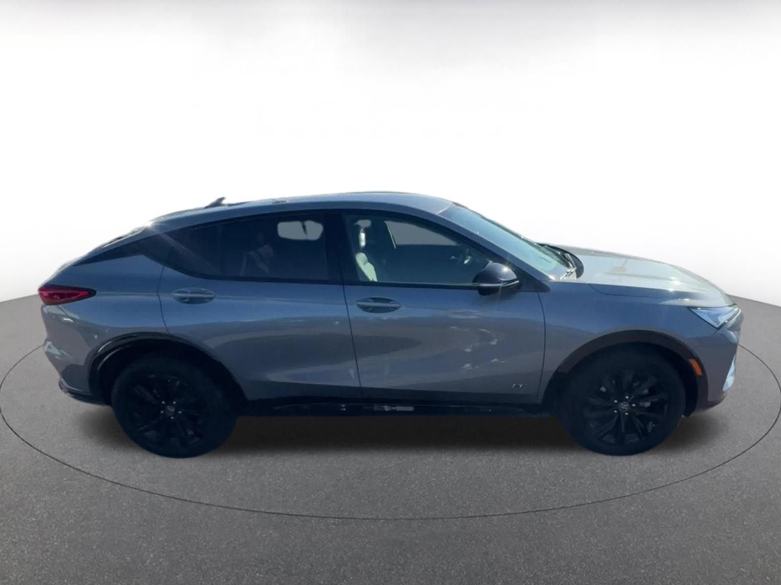 Used 2025 Buick Envista Sport Touring image 16