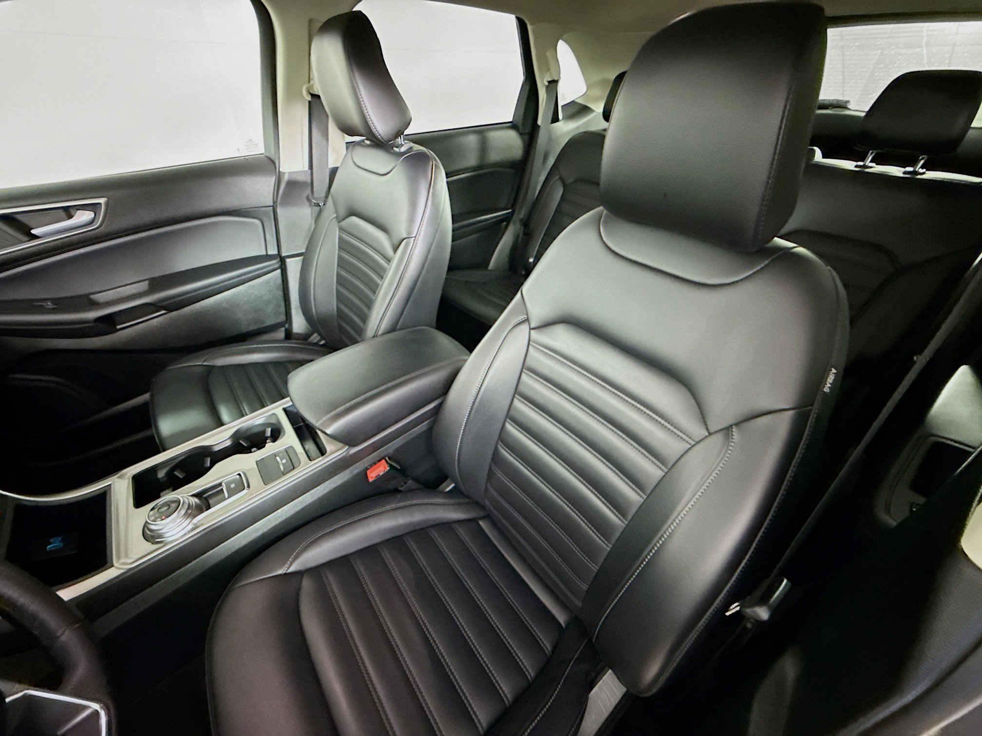 Used 2024 Ford Edge SEL AWD/4WD image 25