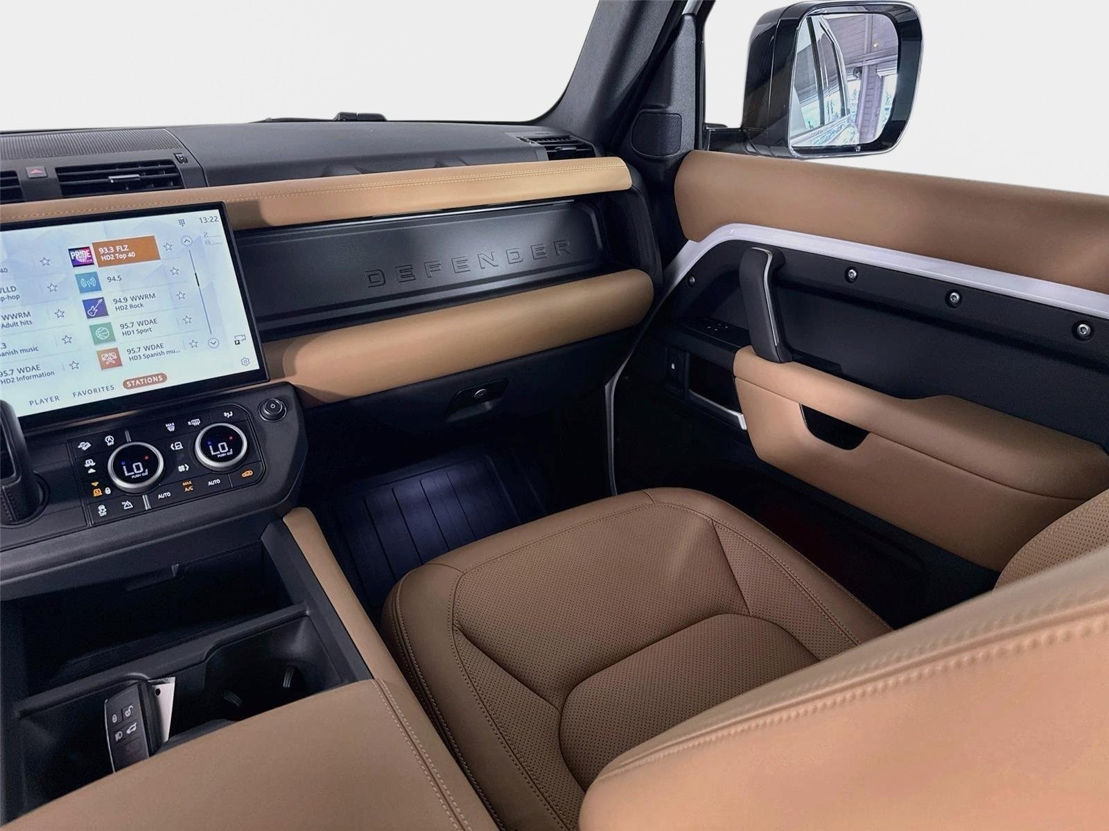 New 2026 Land Rover Defender 110 X-Dynamic SE AWD/4WD image 26