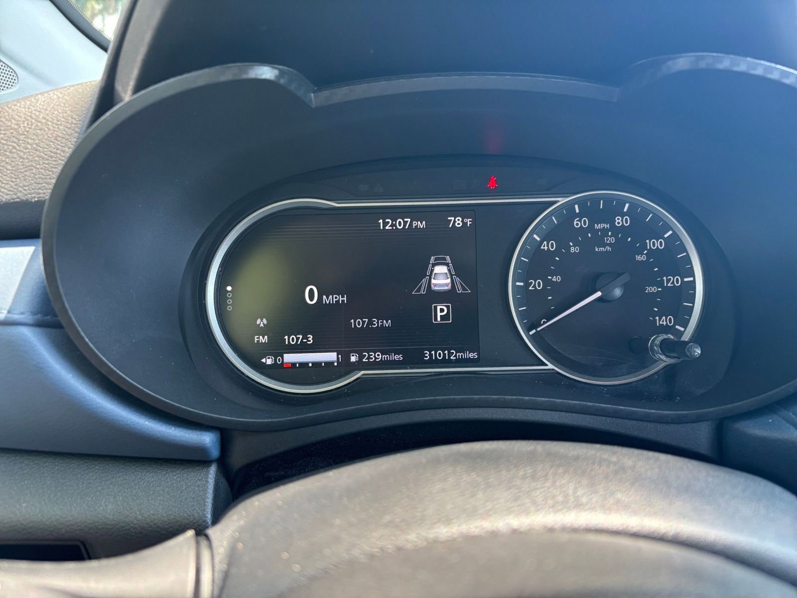 Used 2025 Nissan Versa SV FWD image 40