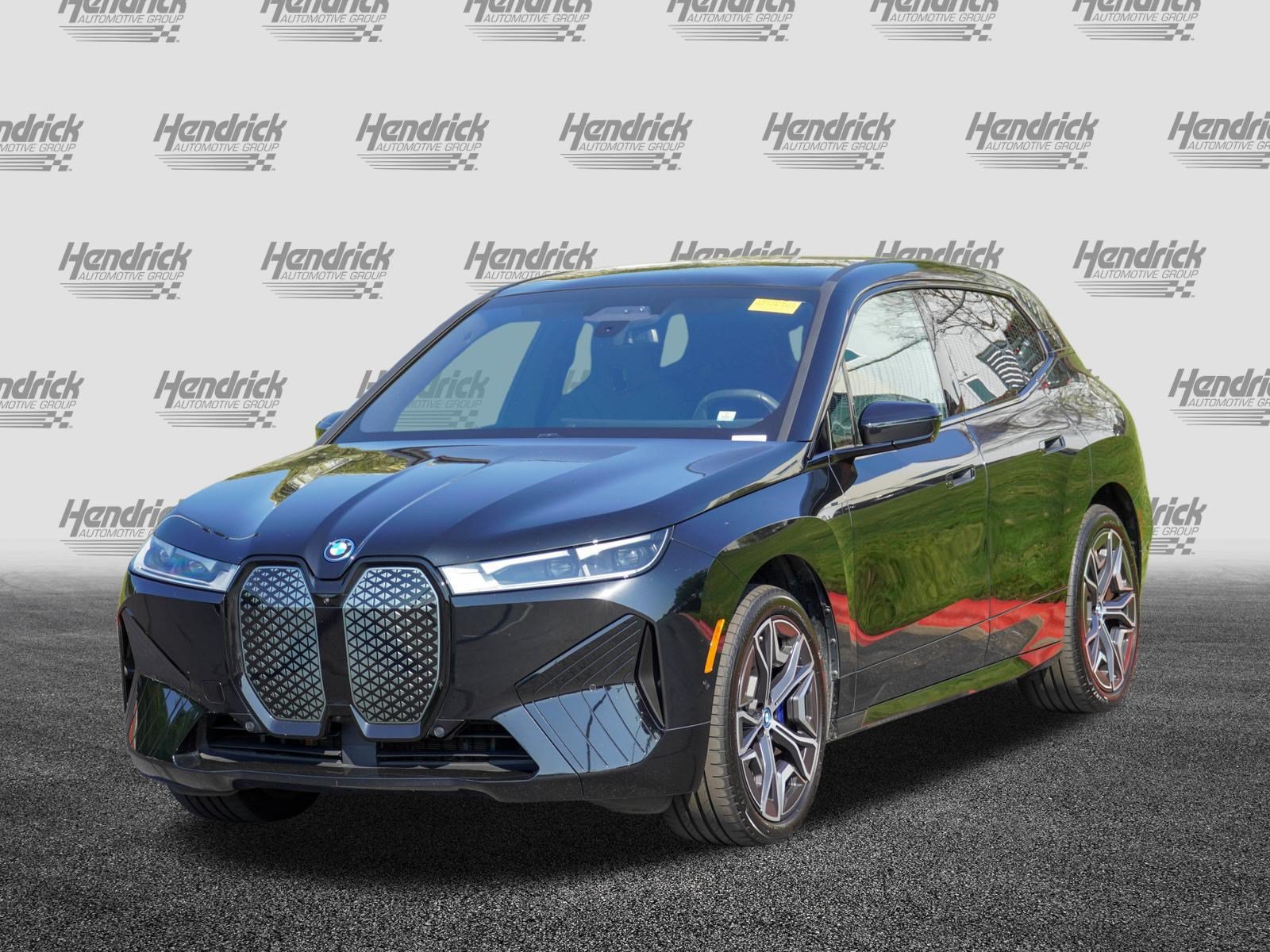 Certified 2024 BMW iX xDrive50 w/ Premium Package AWD/4WD image 5