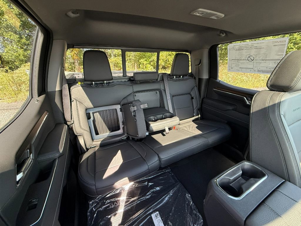 New 2026 GMC Sierra 1500 Denali w/ Denali Reserve Package image 29