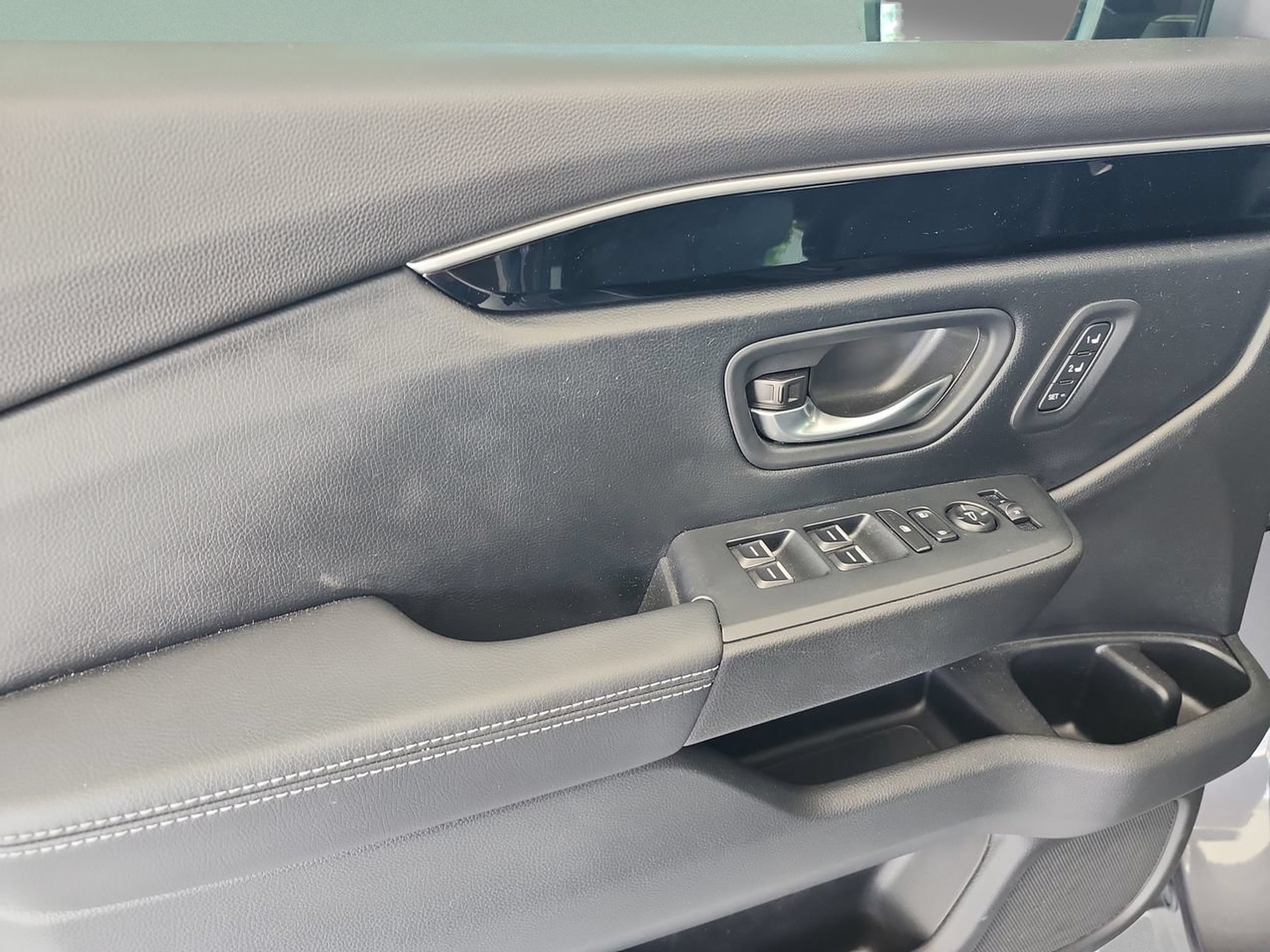 Used 2025 Honda Pilot Touring image 15