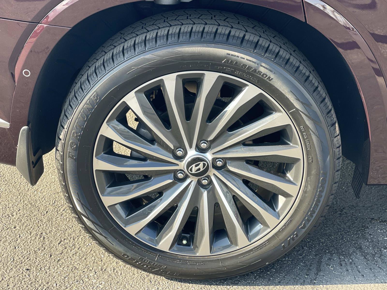 Used 2023 Hyundai Palisade Calligraphy image 30