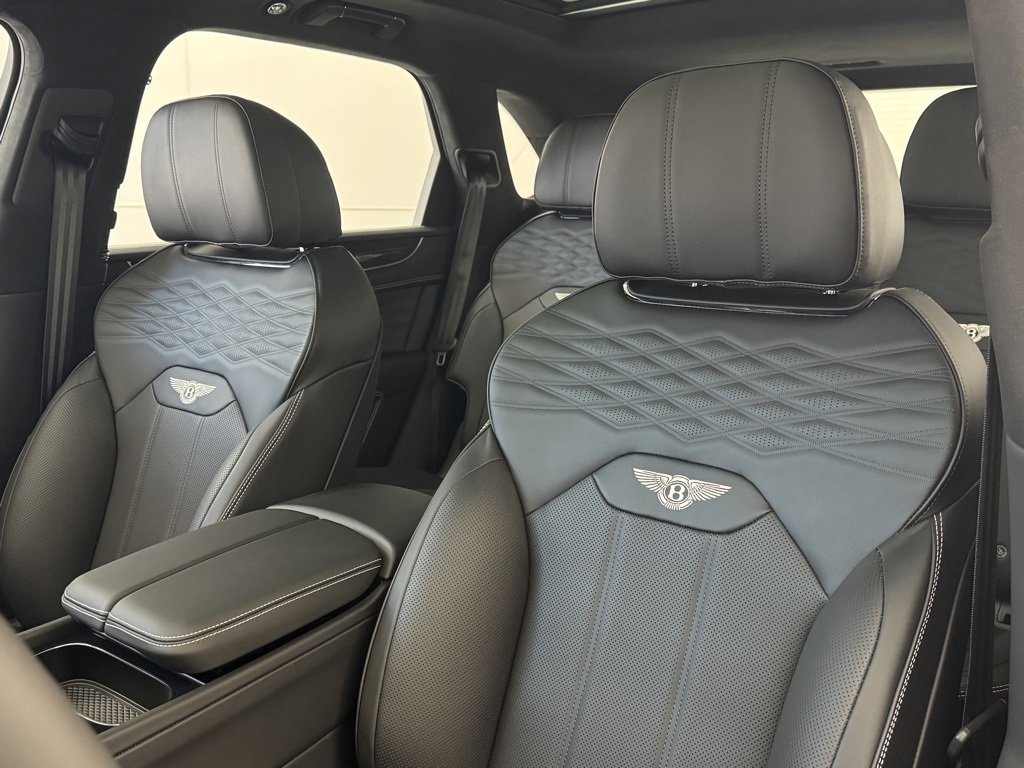 New 2025 Bentley Bentayga image 4