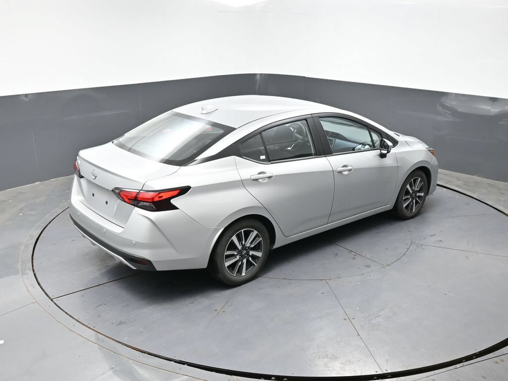 Used 2025 Nissan Versa SV FWD image 12