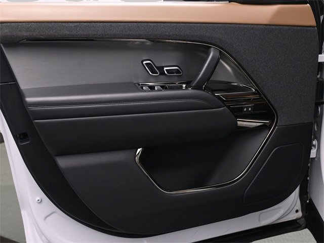 Used 2024 Land Rover Range Rover Sport Dynamic SE image 9