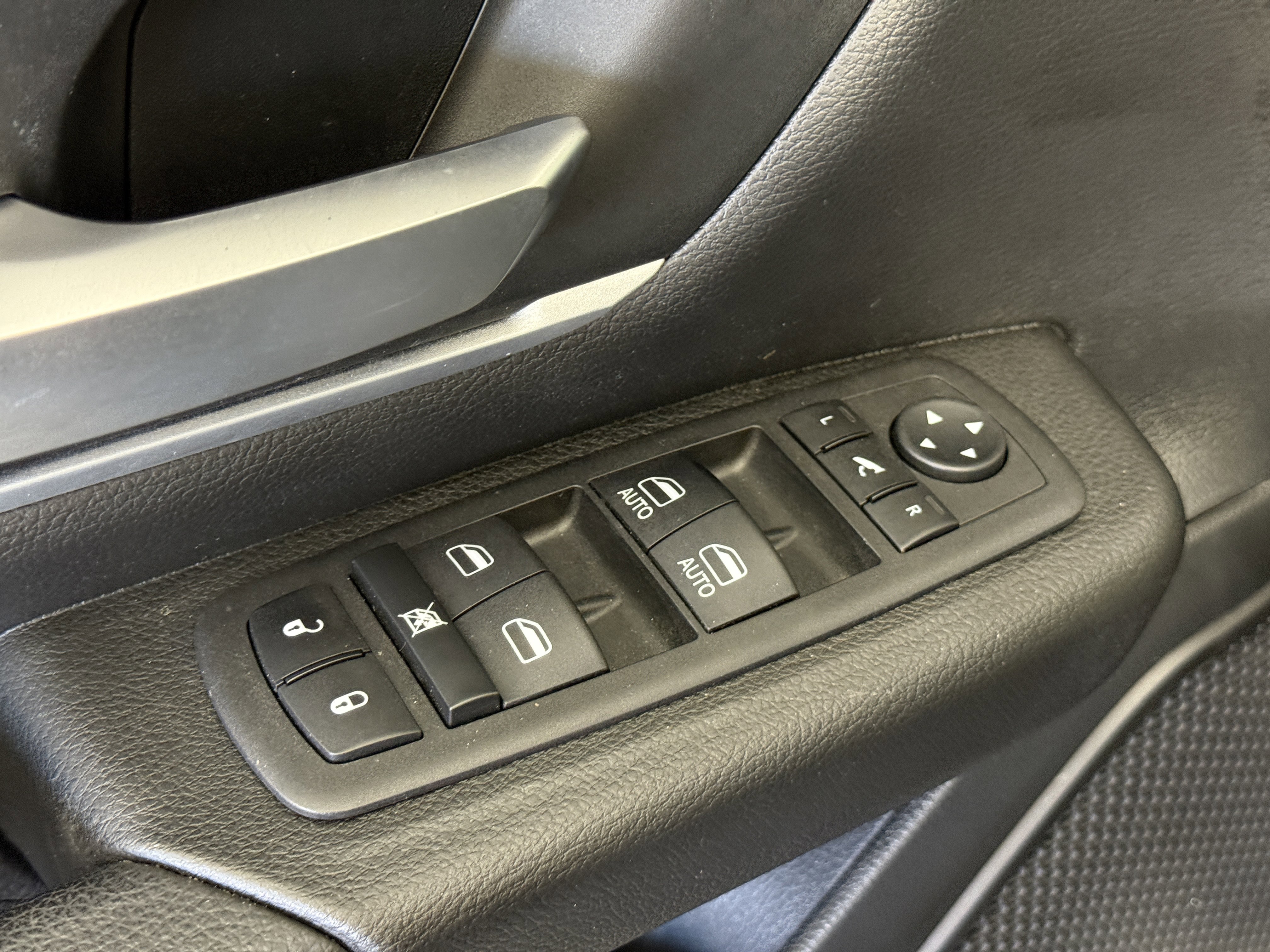 Used 2023 RAM 1500 Big Horn image 16