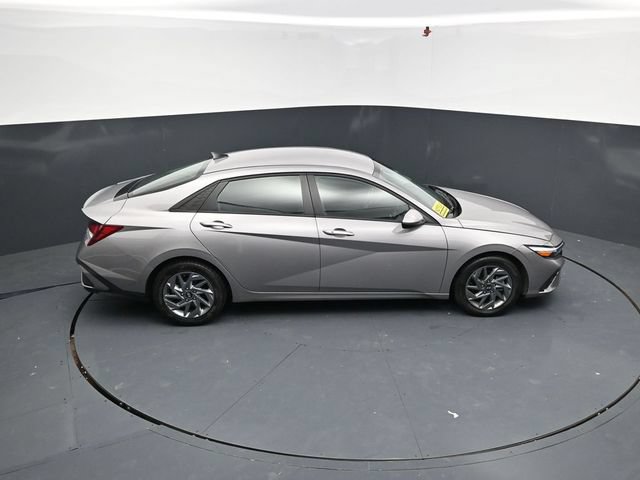 Used 2024 Hyundai Elantra SEL FWD image 52
