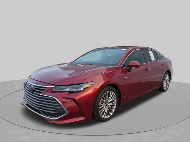 Used 2019 Toyota Avalon Limited FWD image 2