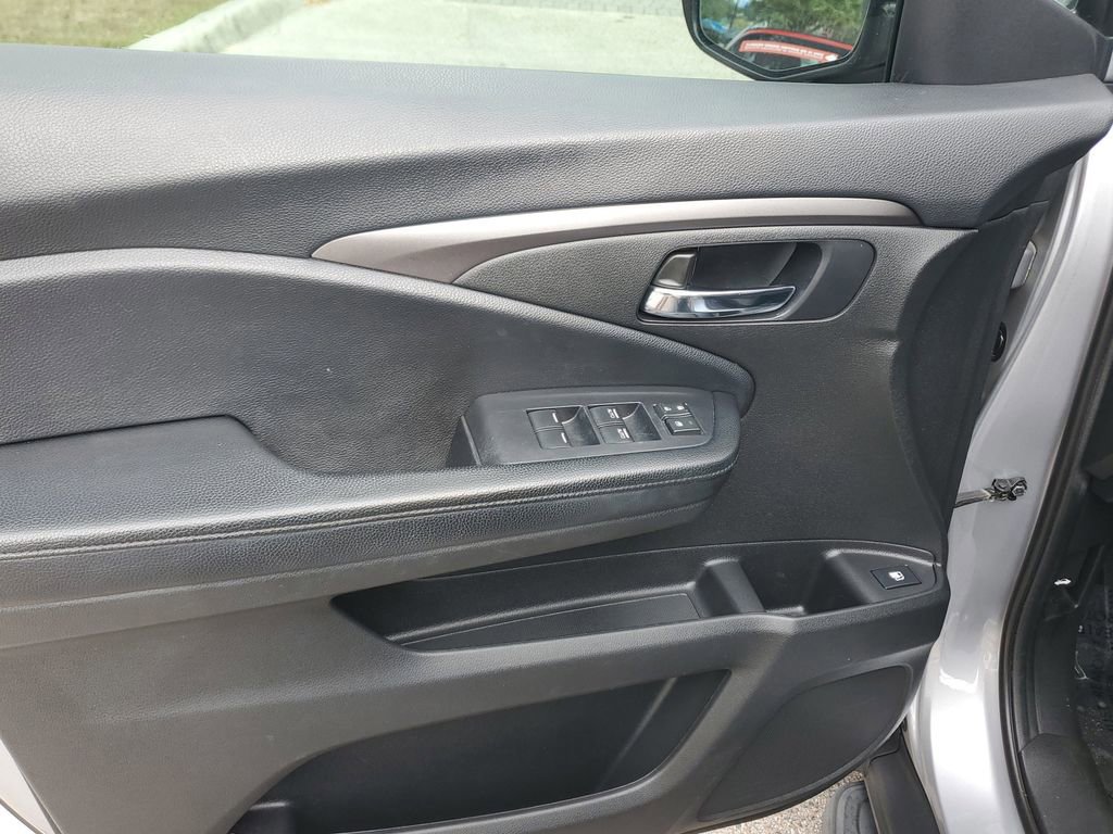 Used 2019 Honda Passport Sport image 23