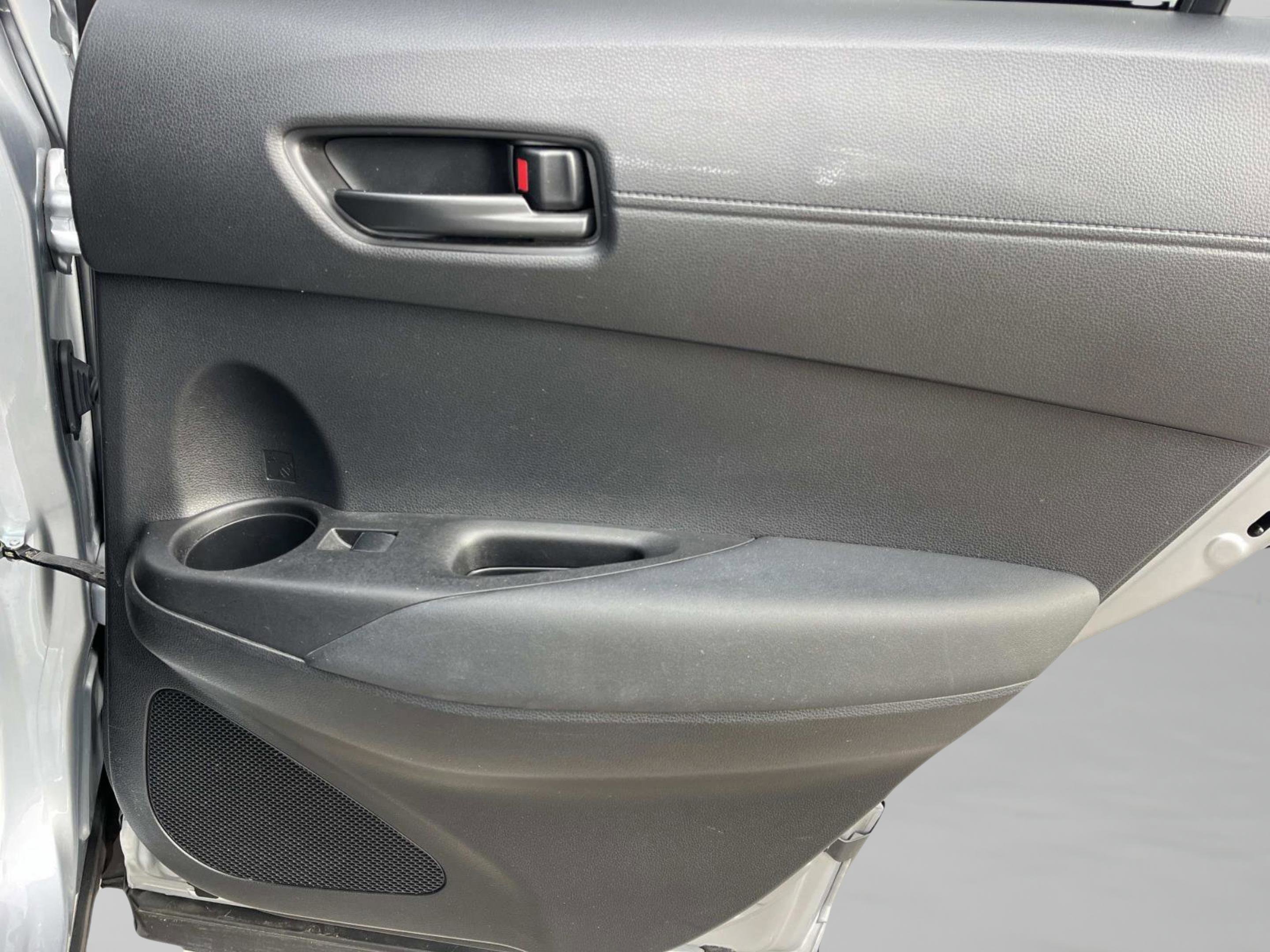 Used 2023 Toyota Corolla Cross LE image 21