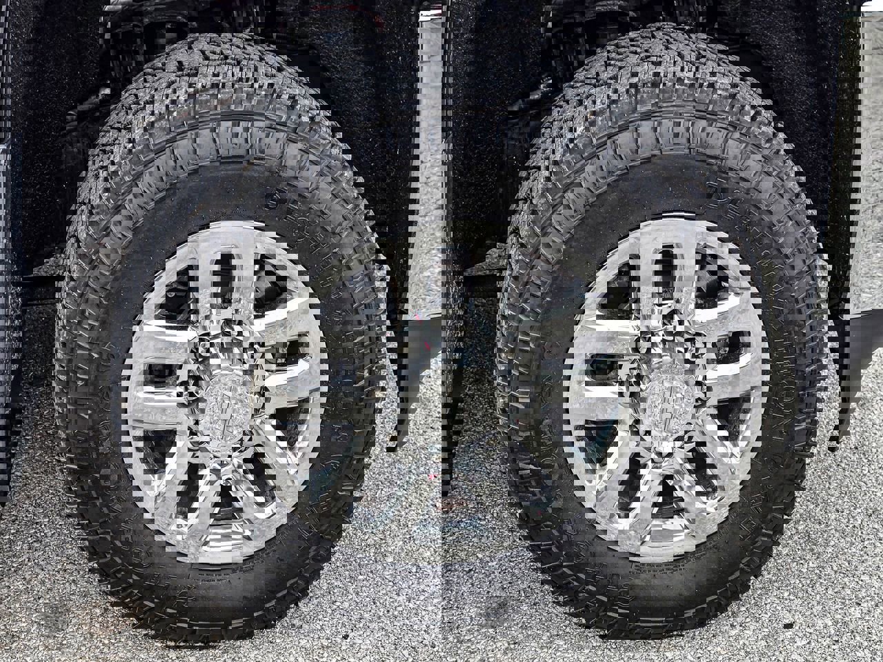 Used 2017 Chevrolet Silverado 3500 LTZ w/ Duramax Plus Package AWD/4WD image 10