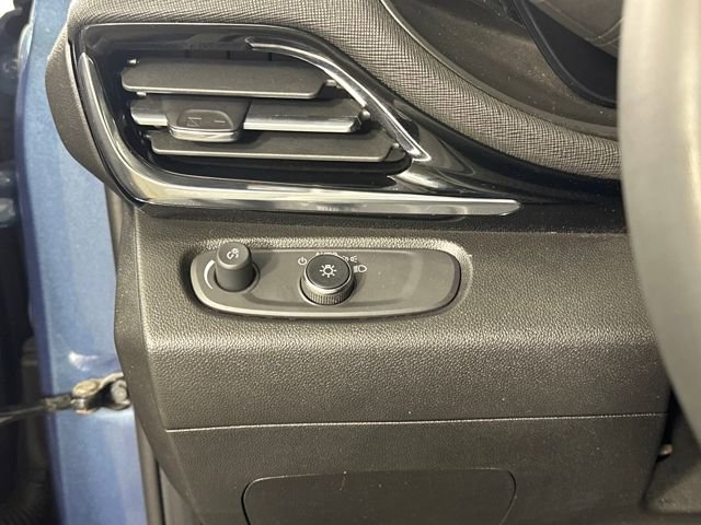 Used 2024 Buick Envista Sport Touring w/ Convenience I Package image 19