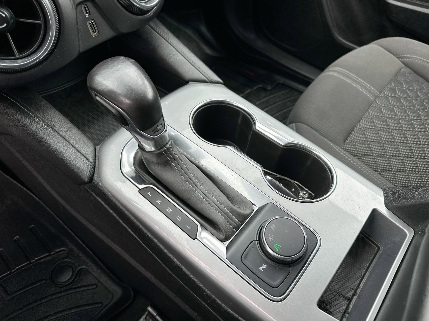Used 2019 Chevrolet Blazer LT FWD image 19