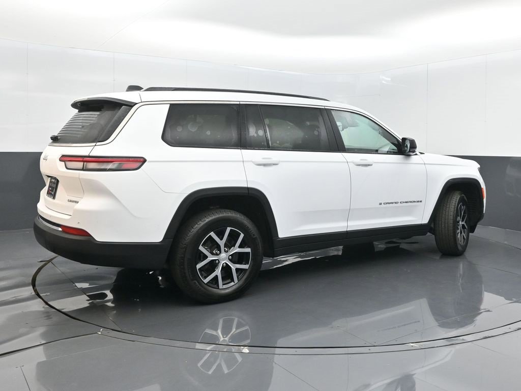 Certified 2024 Jeep Grand Cherokee L Limited w/ Luxury Tech Group II image 7