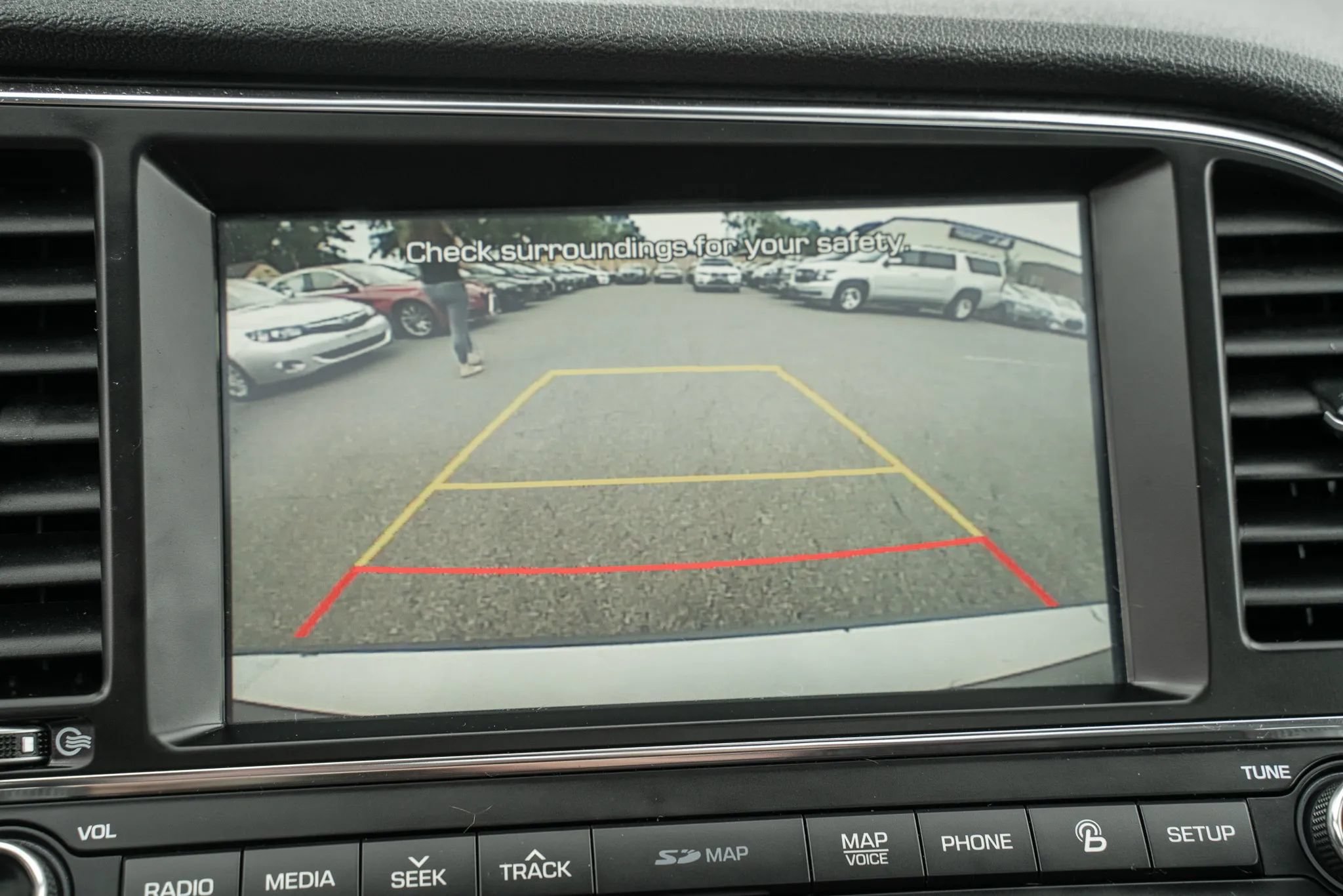 Used 2017 Hyundai Elantra Limited w/ Limited Tech Package 04 FWD image 21
