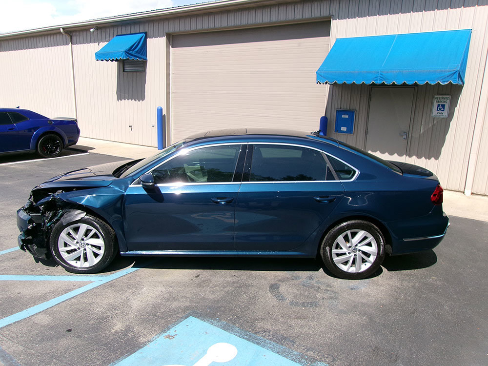 Used 2018 Volkswagen Passat 2.0T SE FWD image 3