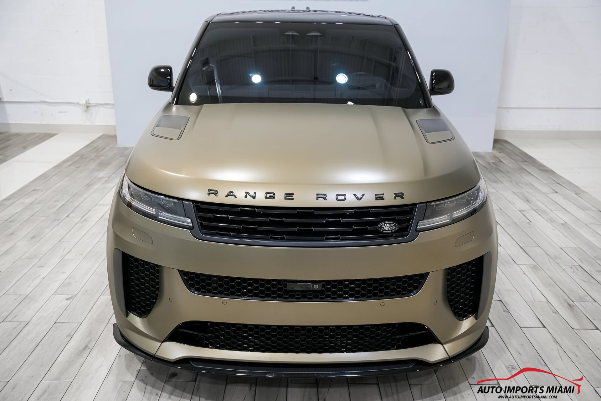 Used 2024 Land Rover Range Rover Sport SV Edition One Carbon Bronze AWD/4WD image 31