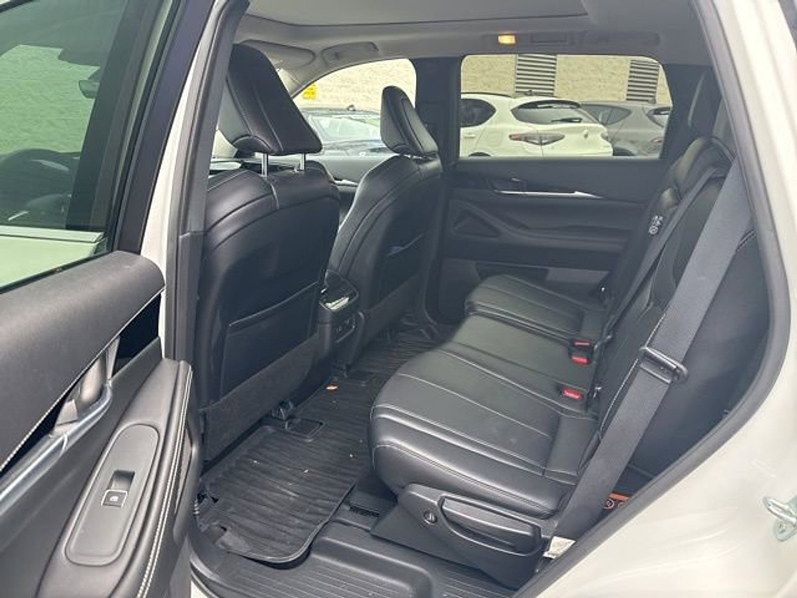 Used 2024 INFINITI QX60 Pure image 16