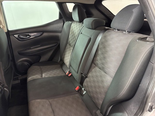 Used 2018 Nissan Rogue Sport SV image 22