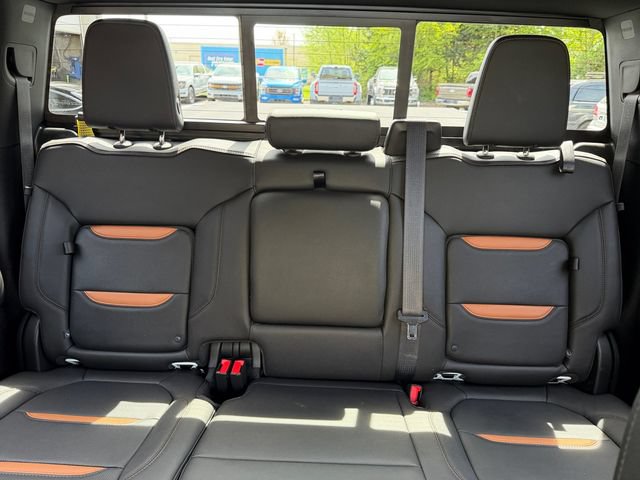 Used 2022 GMC Sierra 1500 AT4 w/ AT4 Carbonpro Edition AWD/4WD image 13