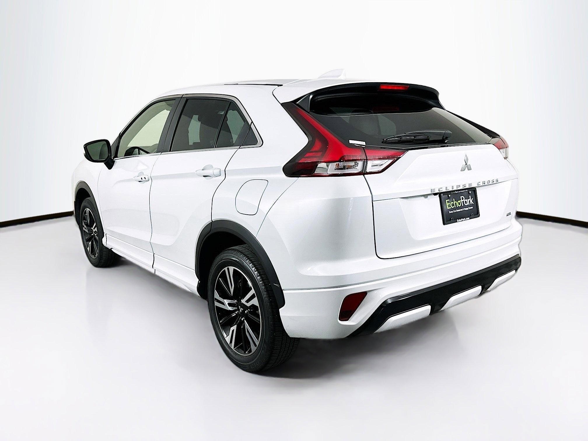 Used 2024 Mitsubishi Eclipse Cross SEL AWD/4WD image 5