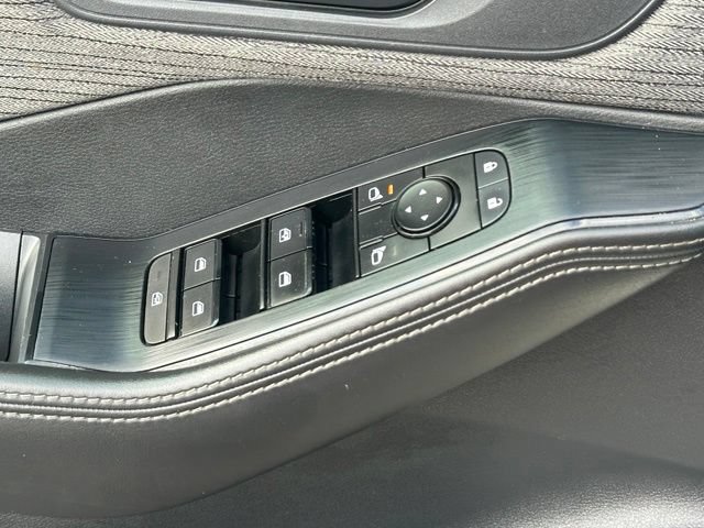 Used 2021 Nissan Rogue S FWD image 20