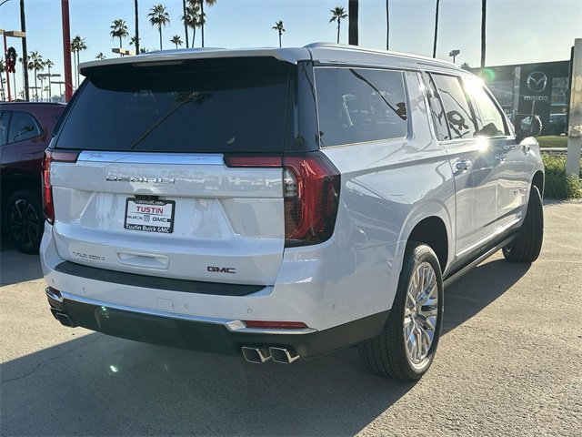 New 2026 GMC Yukon XL Denali w/ Denali Reserve Package image 4