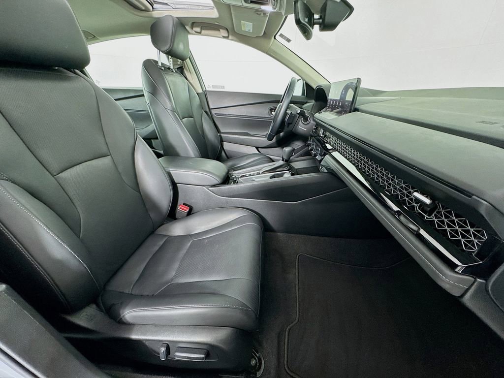 Certified 2023 Honda Accord EX-L image 37
