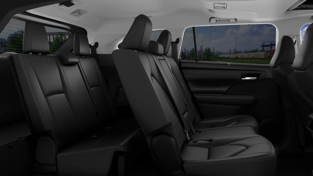 New 2026 Toyota Highlander XLE image 43